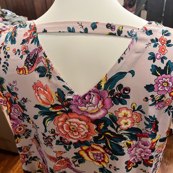 Favorite Top - Picture 3 of 4